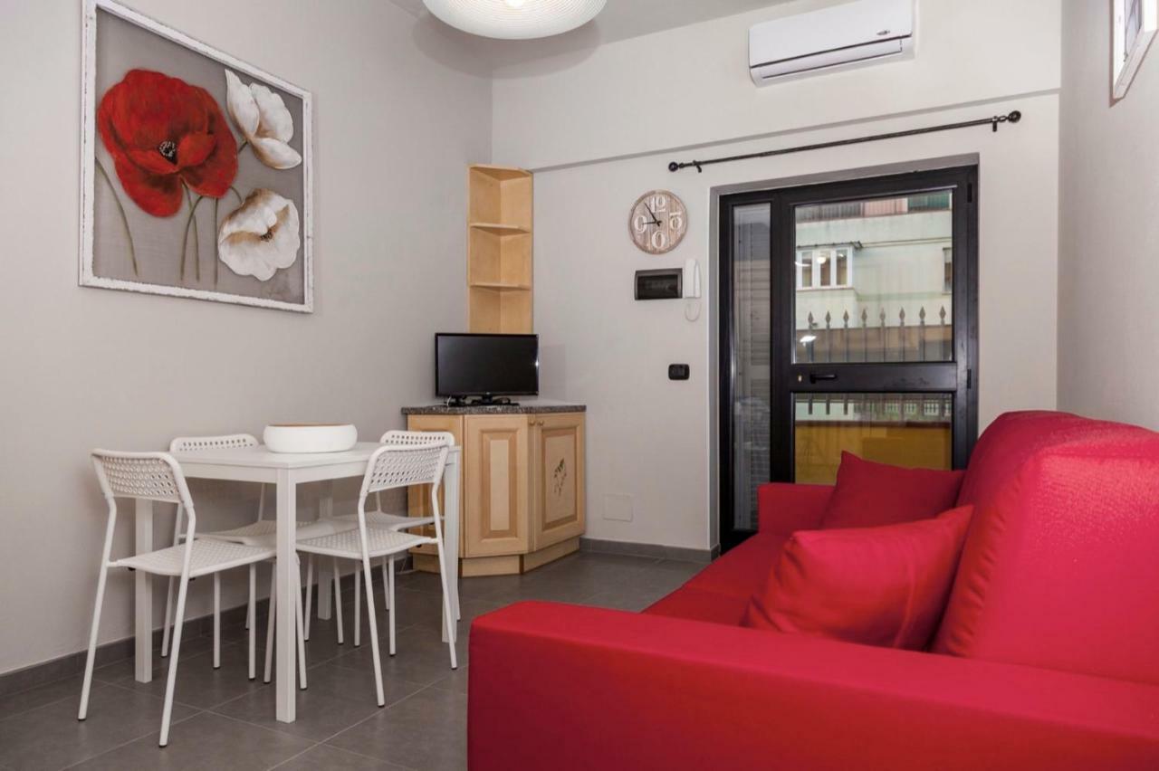 Riviera Hub Hotel Cisano sul Neva Luaran gambar